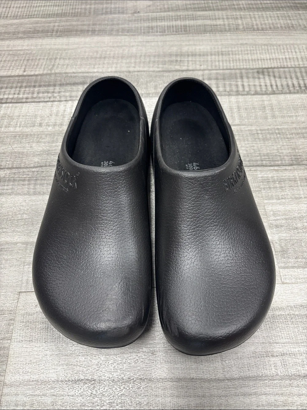 Birkenstock Men's Black Slip-On Clog